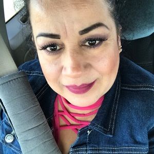 Meet your Posher, Ramona ines